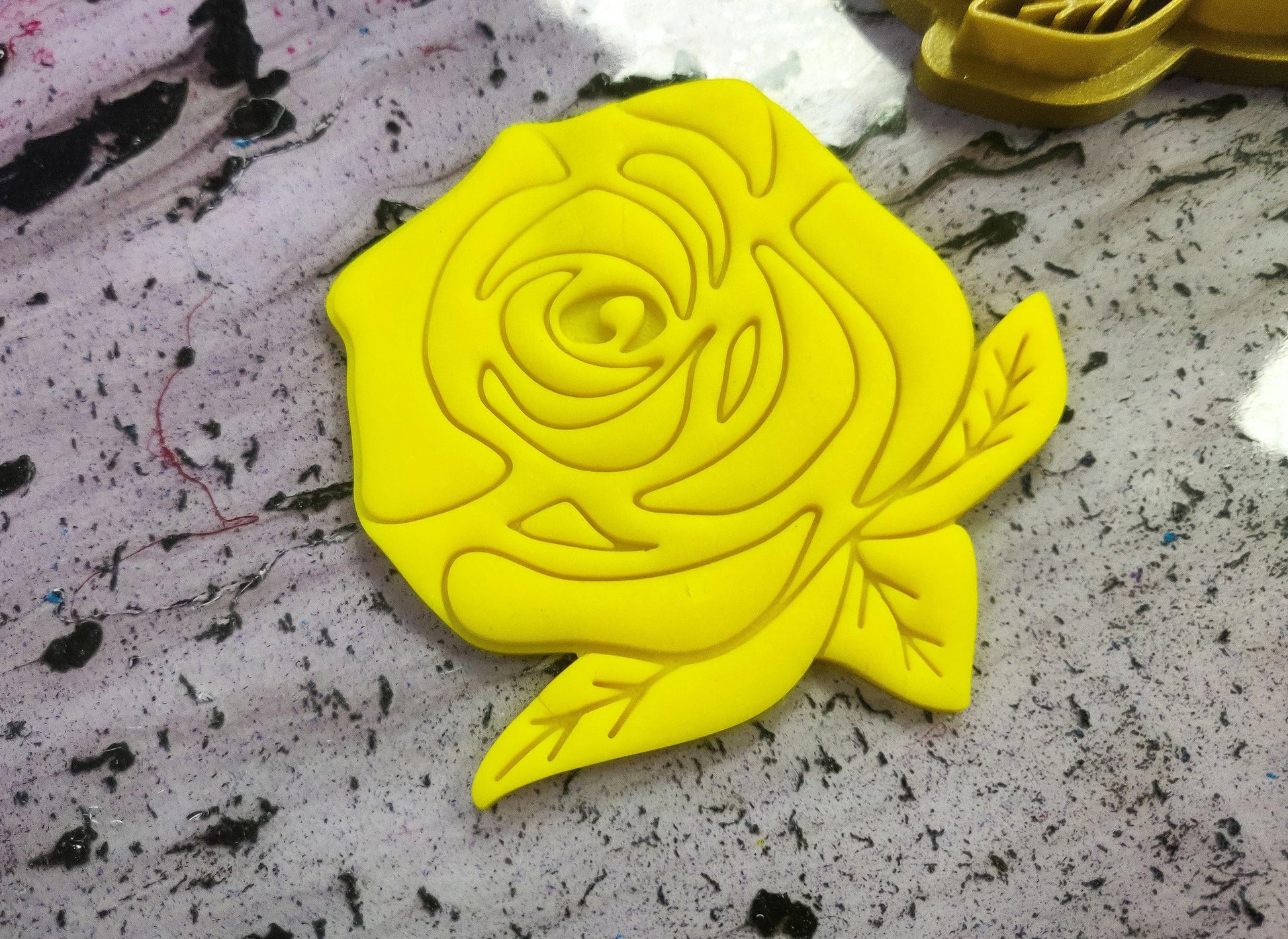Rose Valentines Cookie Cutter Complex One Piece icing stamp | biscuits fondant clay cheese sugarpaste marzipan - Malta Cookie Cutters