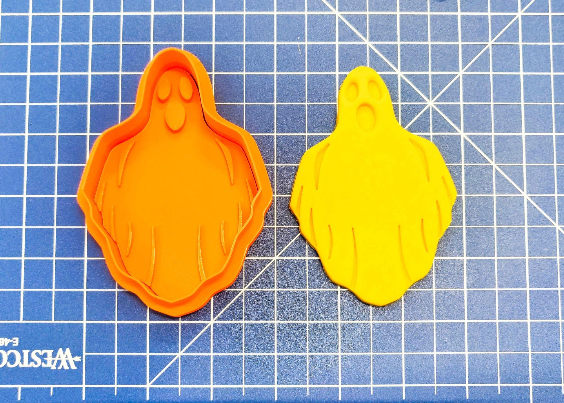 Spooky Ghost Cookie Cutter Fondant Cutter for Halloween Parties or Gift - Malta Cookie Cutters