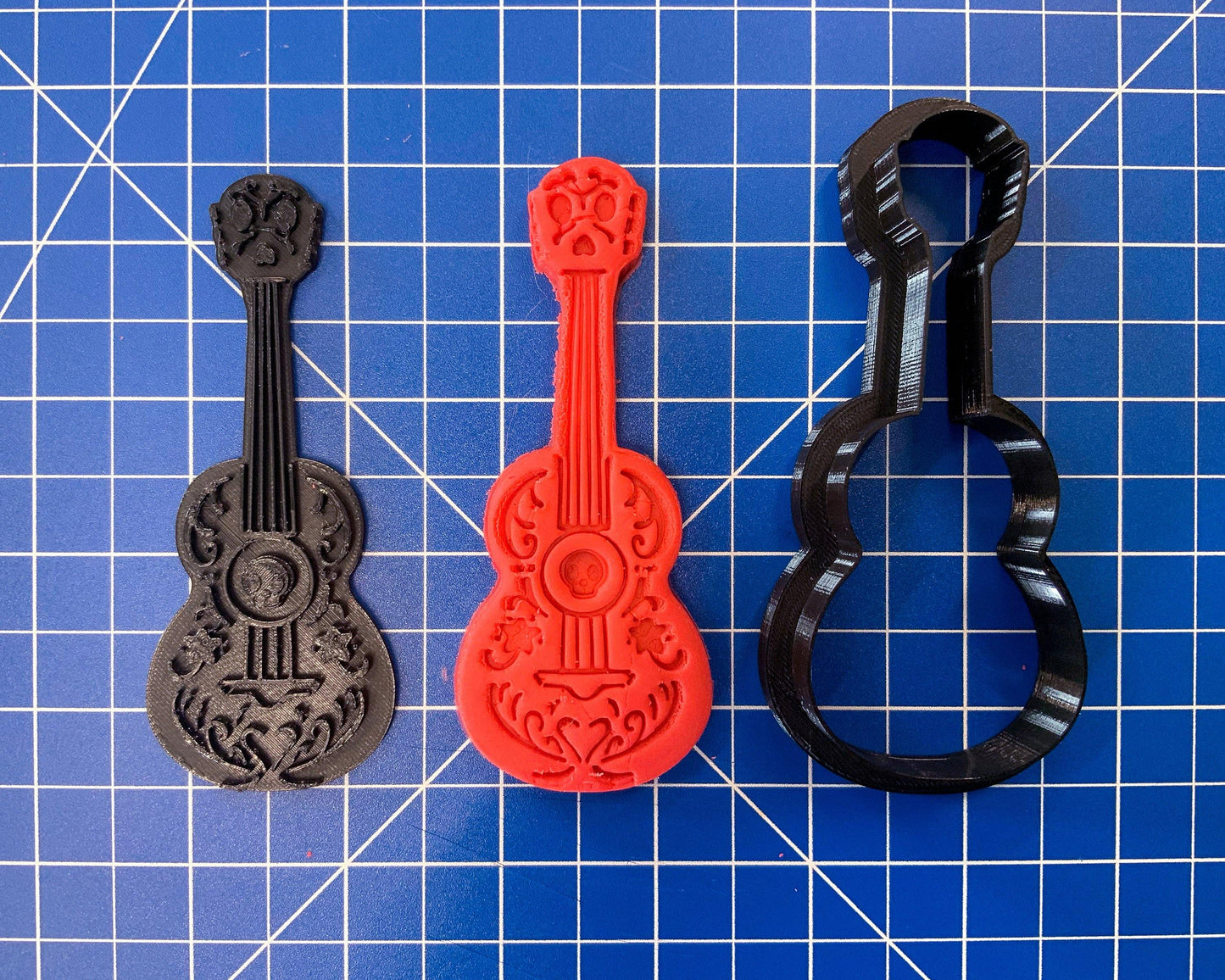 Mexican Guitar Halloween Dia de los Muertos Day of the Dead Cookie Cutter Gift Idea Regalo Corta galletas Calavera - Malta Cookie Cutters