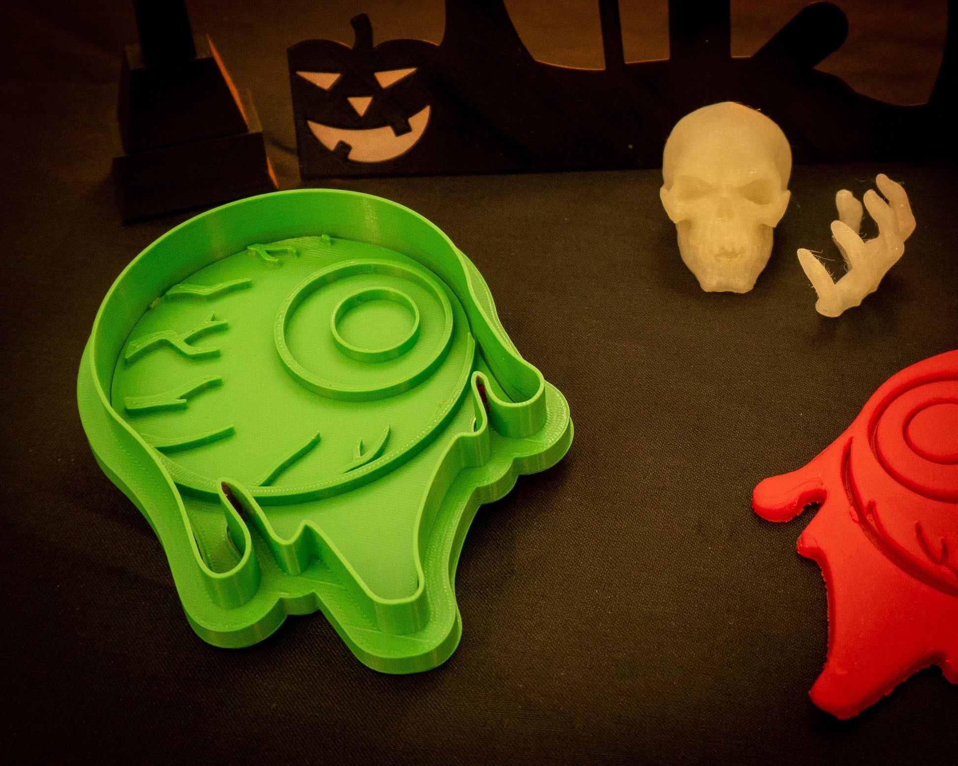 Gory EyeBall Cookie Cutter Fondant Cutter Halloween Cookies Trick or Treat - Malta Cookie Cutters