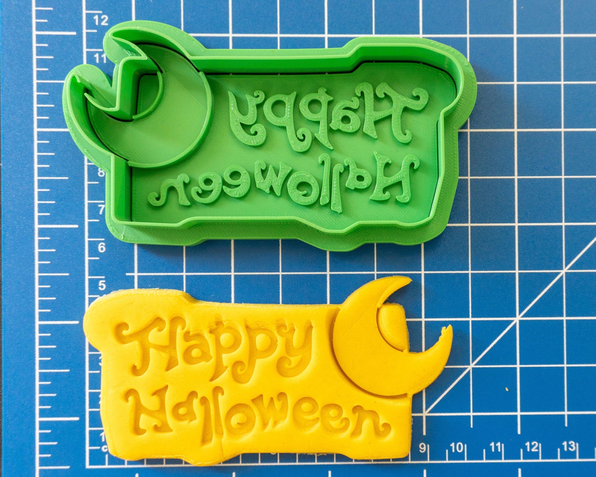 Happy Hlloween Cookie Cutter Text Season Greetings Custom Cookie Cutter - Malta Cookie Cutters