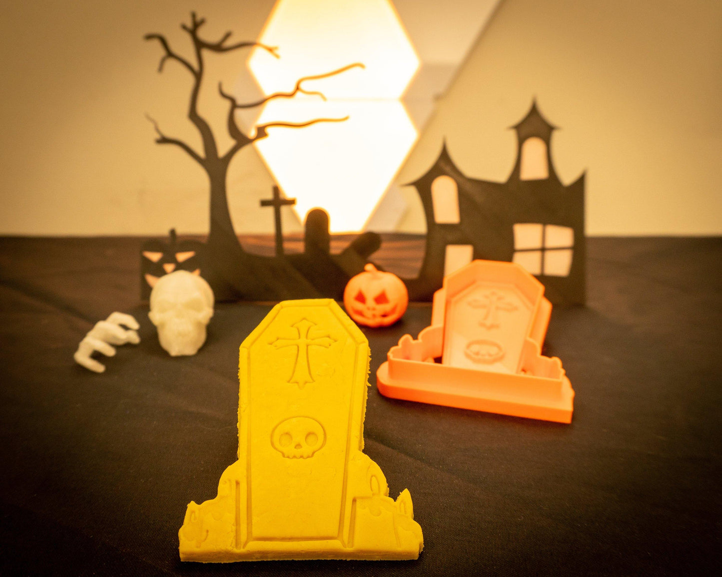 Spooky Tomb Halloween Cookie Cutter Coffin Scary Gift for Halloween Tombstone - Malta Cookie Cutters