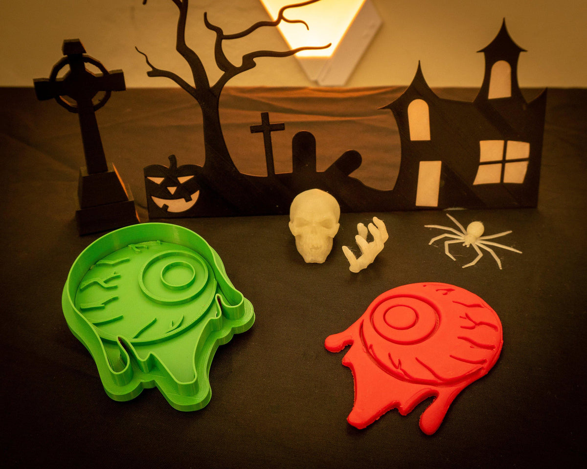 Gory EyeBall Cookie Cutter Fondant Cutter Halloween Cookies Trick or Treat - Malta Cookie Cutters